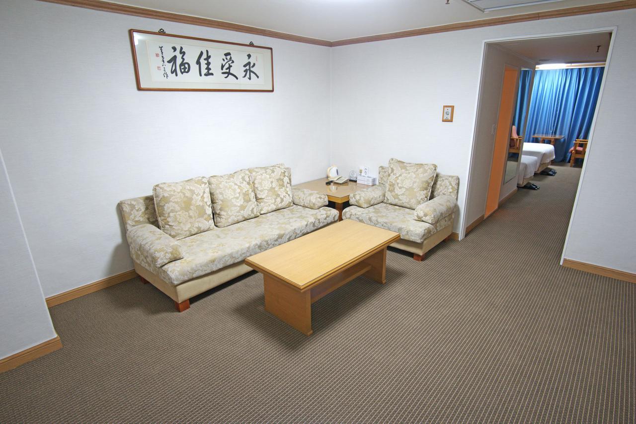 釜山 ツーリスト ホテル エクステリア 写真